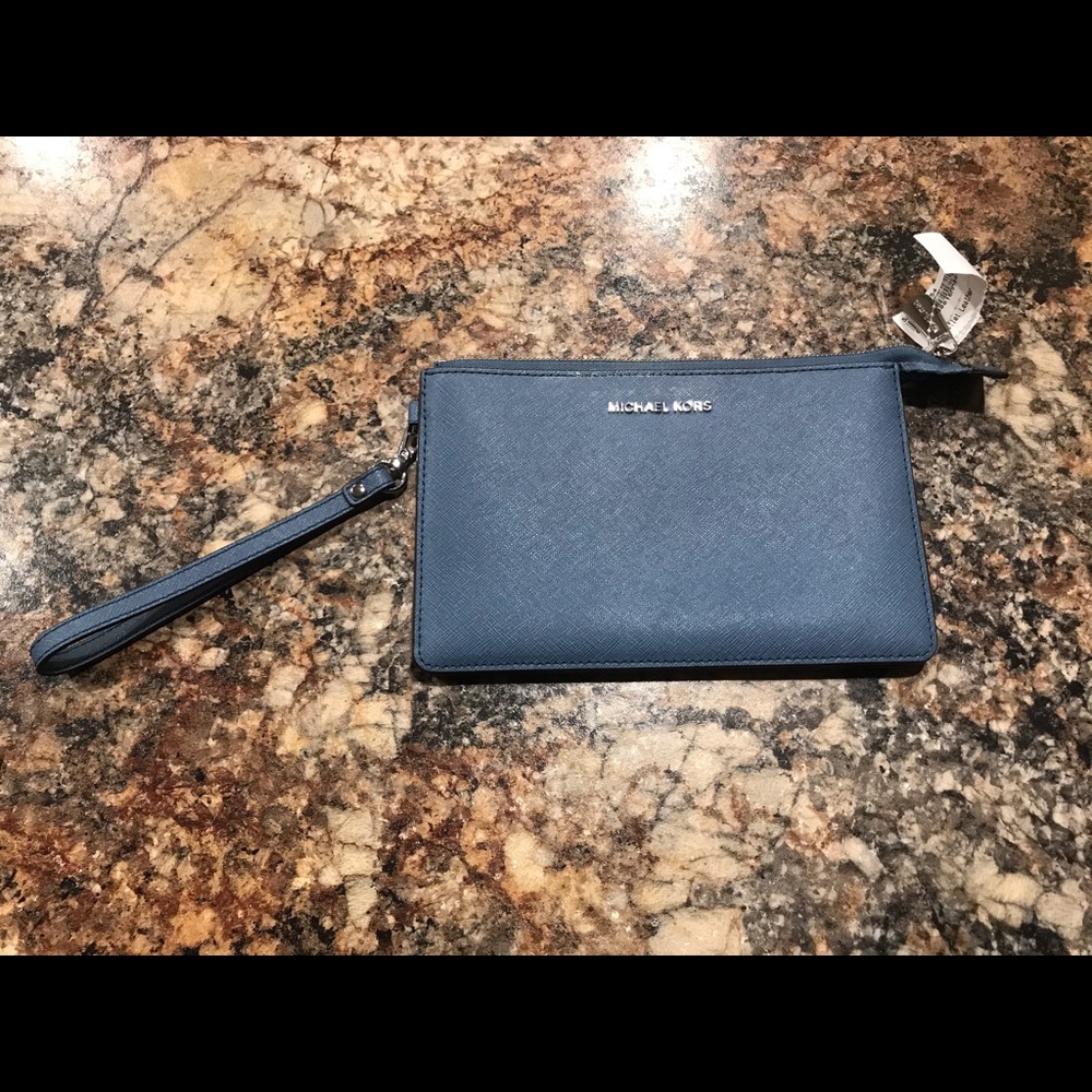 Michael Kors Large Jet Set Wristlet